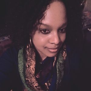 Meet your Posher, Denise